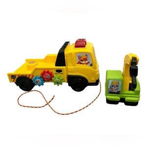 LIKE NEW - VTECH Pull Along Construction Vehicle - Tow Truck and Crane
